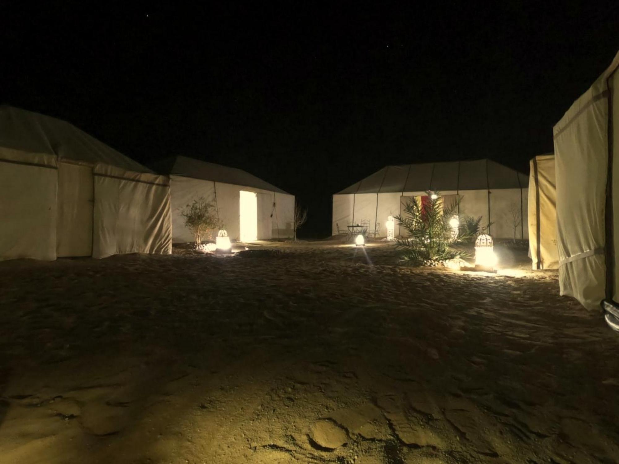 La Vallee Des Dunes - Auberge, Bivouacs Et Excursions Merzouga Eksteriør billede