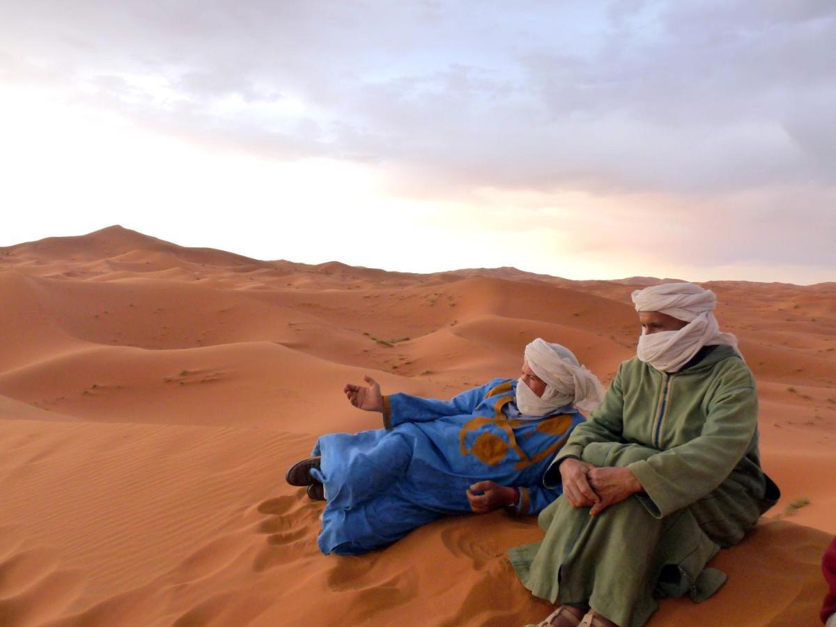 La Vallee Des Dunes - Auberge, Bivouacs Et Excursions Merzouga Eksteriør billede